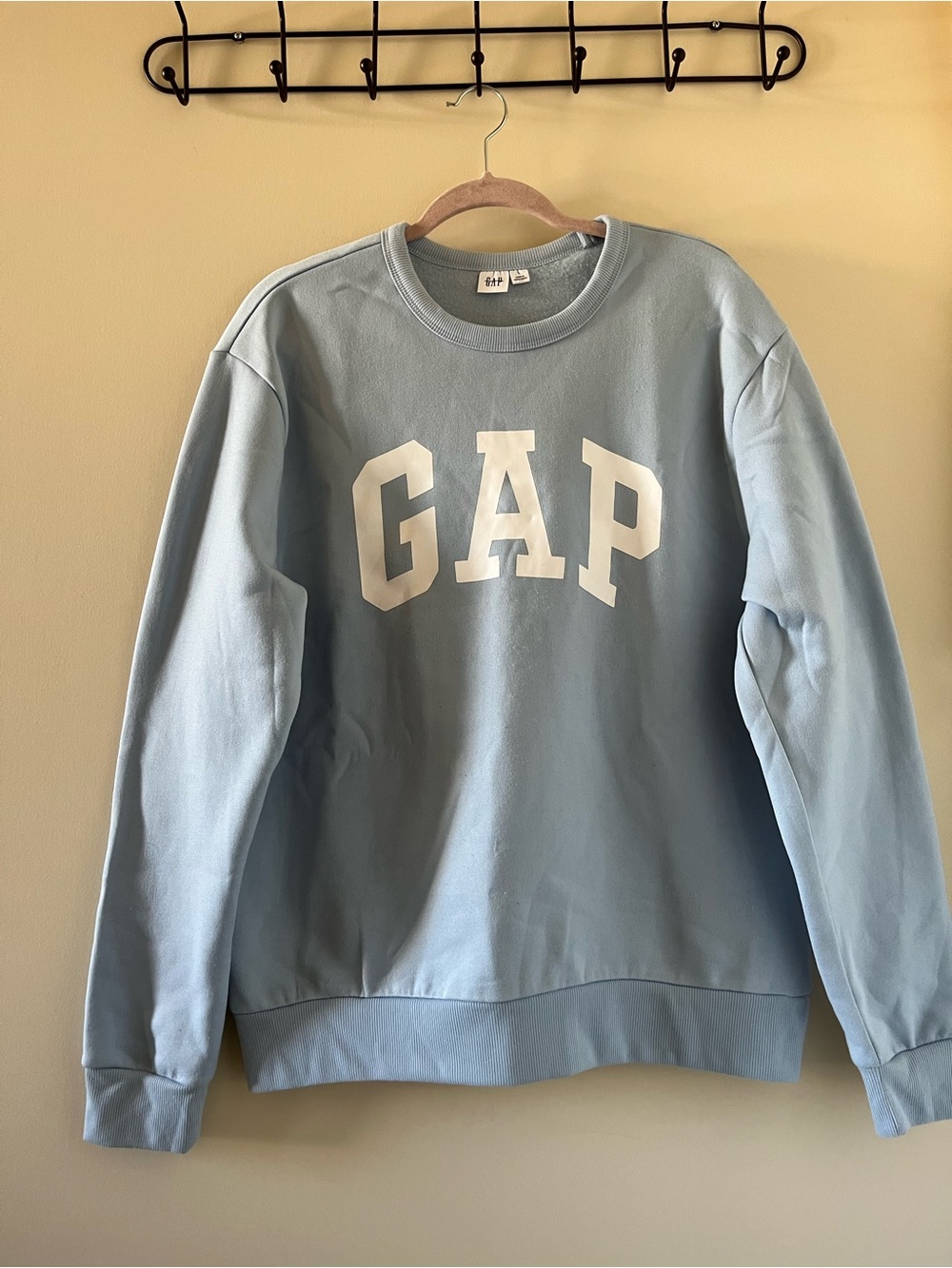 Gap sweatshirt